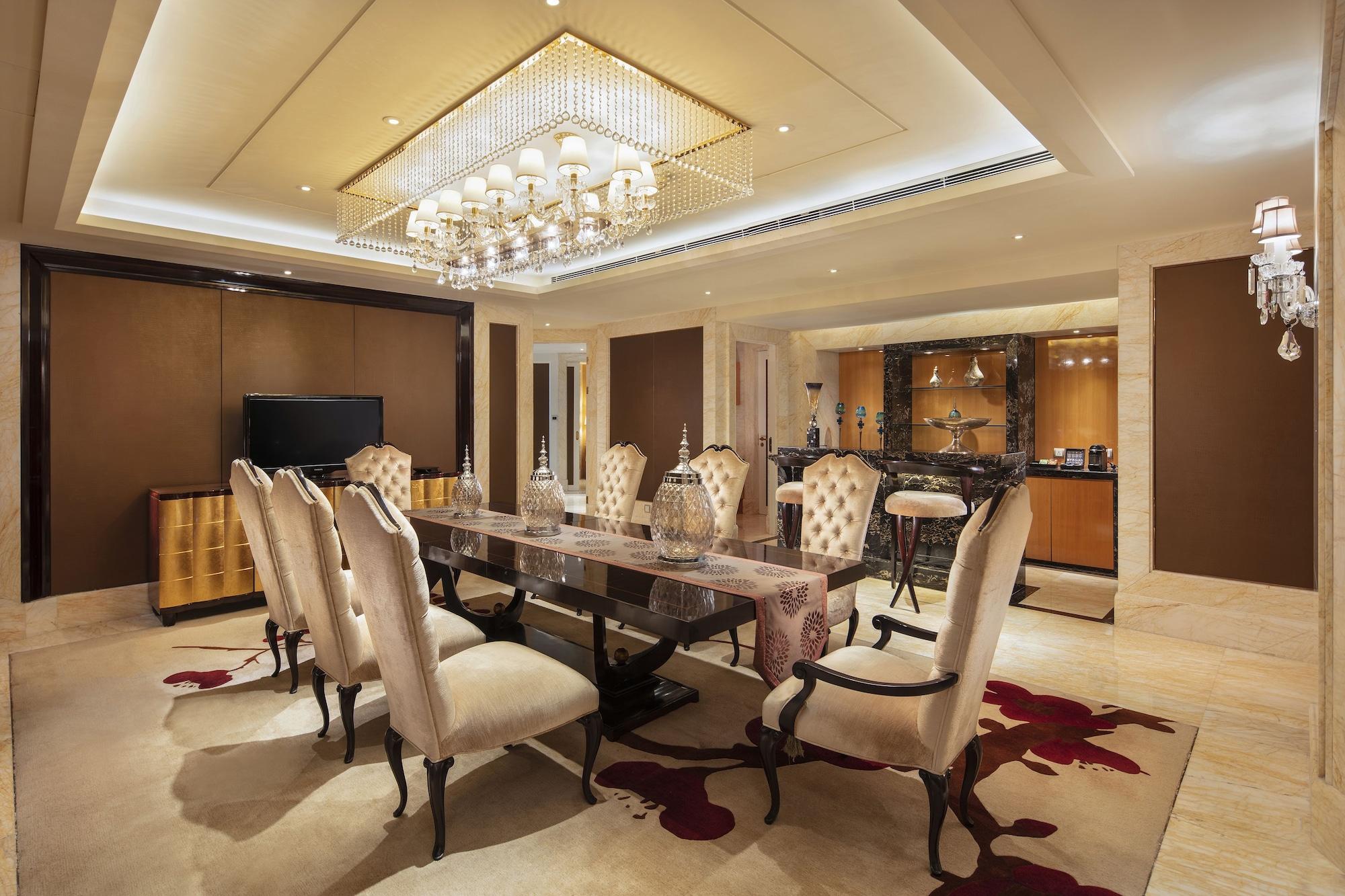 Hilton Guangzhou Baiyun - Free Shuttle For Canton Fair Period, Close To Luhu Golf Club & Leather Market Exteriör bild