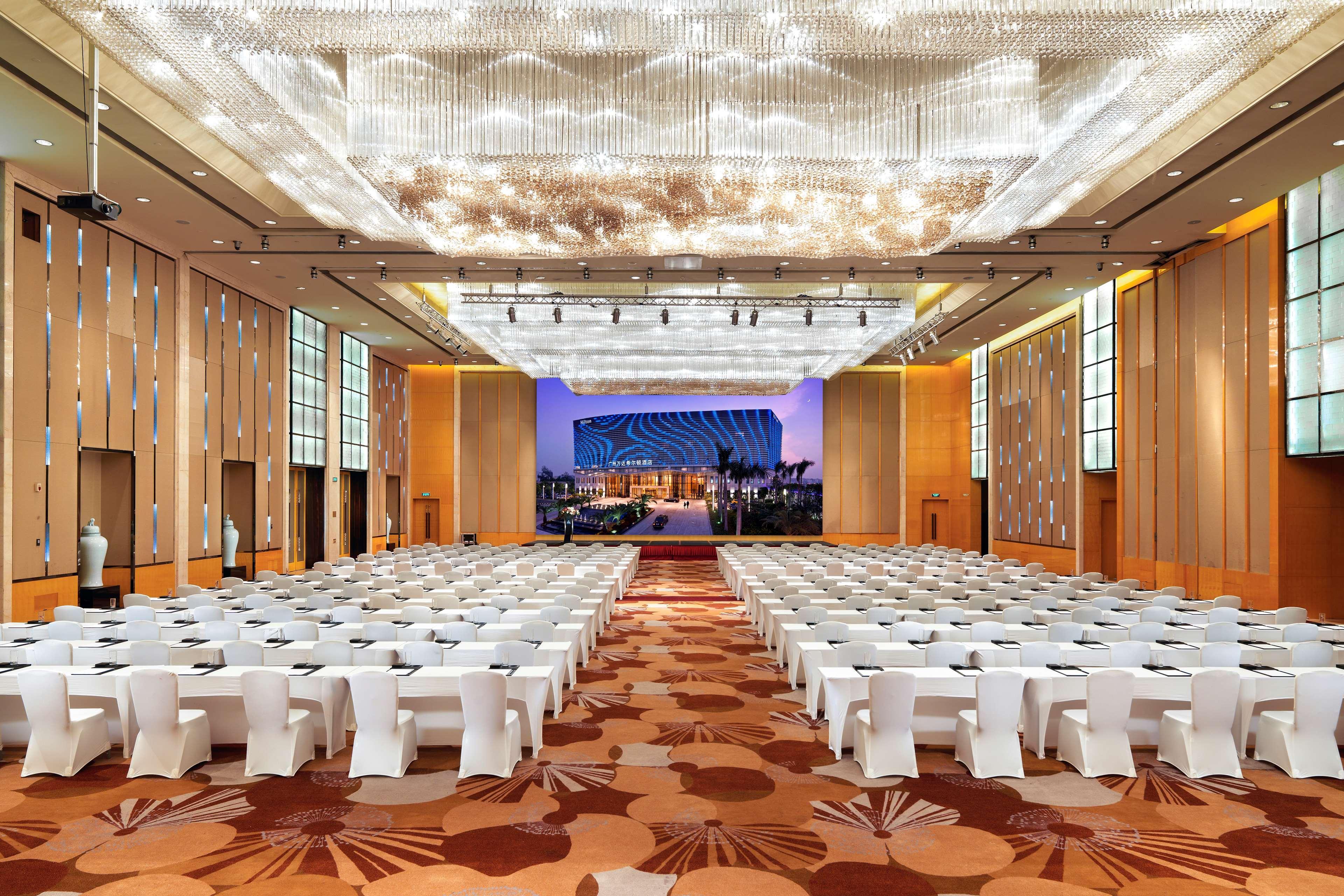 Hilton Guangzhou Baiyun - Free Shuttle For Canton Fair Period, Close To Luhu Golf Club & Leather Market Exteriör bild