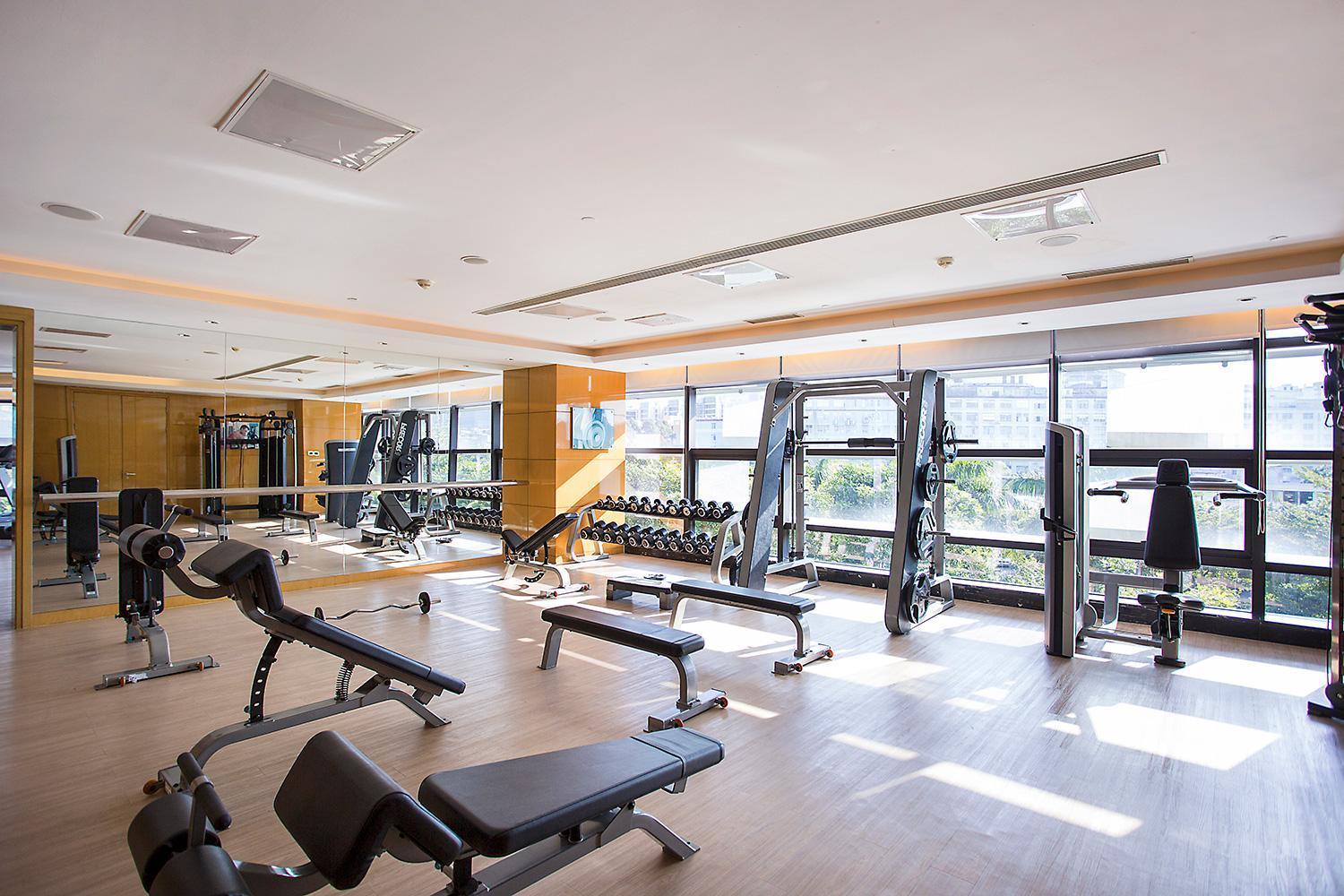 Hilton Guangzhou Baiyun - Free Shuttle For Canton Fair Period, Close To Luhu Golf Club & Leather Market Exteriör bild