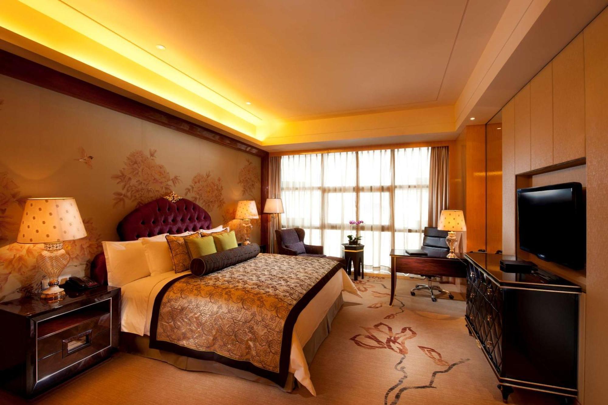 Hilton Guangzhou Baiyun - Free Shuttle For Canton Fair Period, Close To Luhu Golf Club & Leather Market Exteriör bild