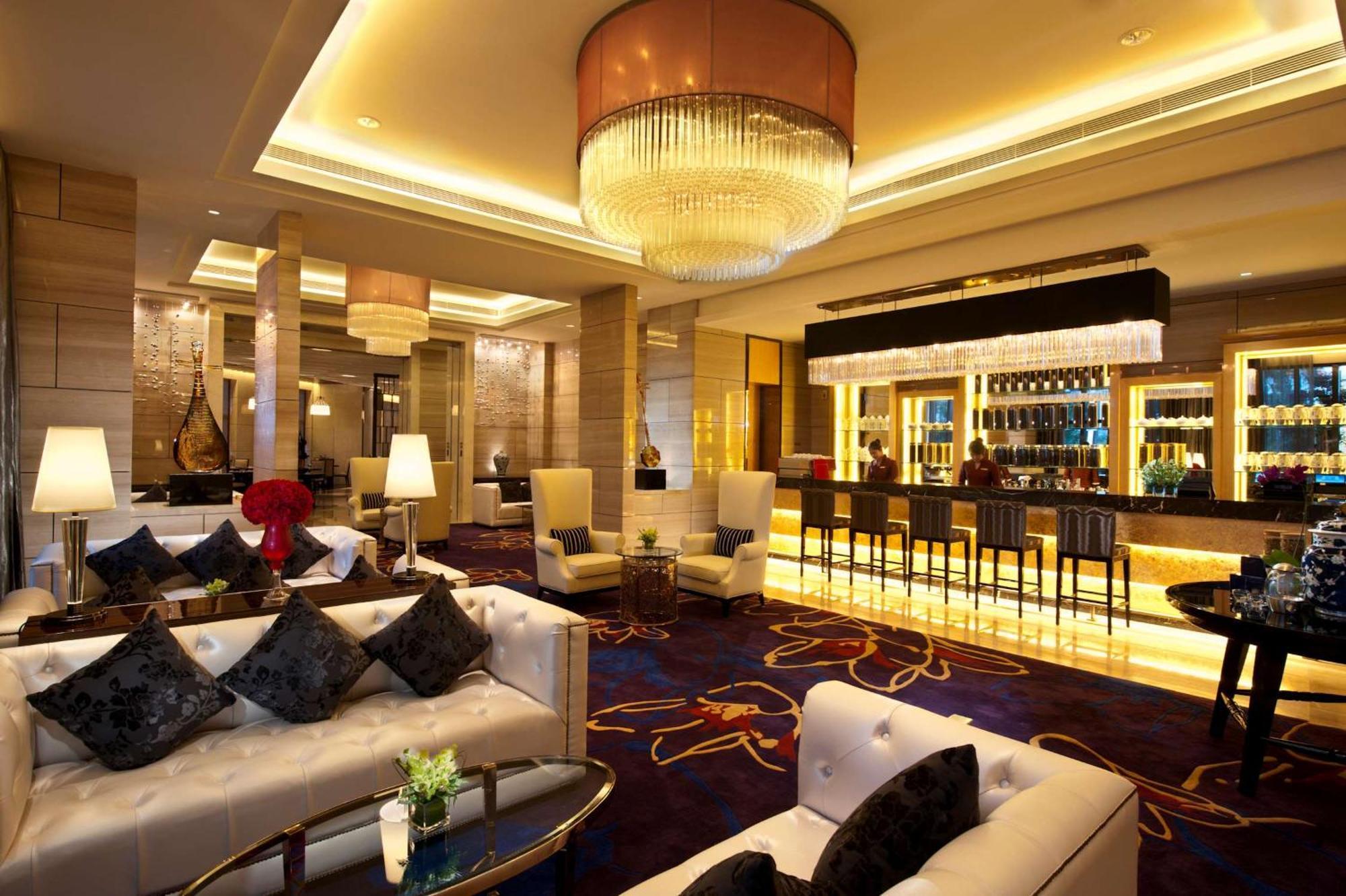 Hilton Guangzhou Baiyun - Free Shuttle For Canton Fair Period, Close To Luhu Golf Club & Leather Market Exteriör bild