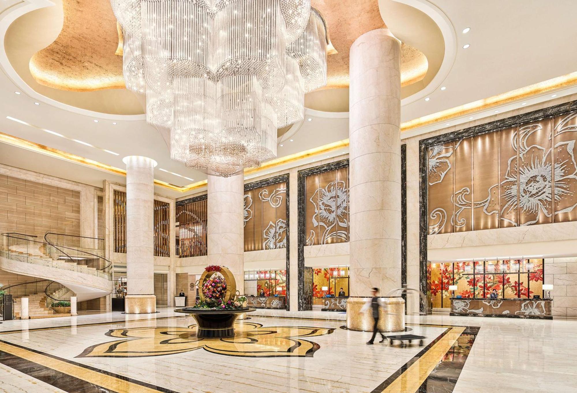 Hilton Guangzhou Baiyun - Free Shuttle For Canton Fair Period, Close To Luhu Golf Club & Leather Market Exteriör bild